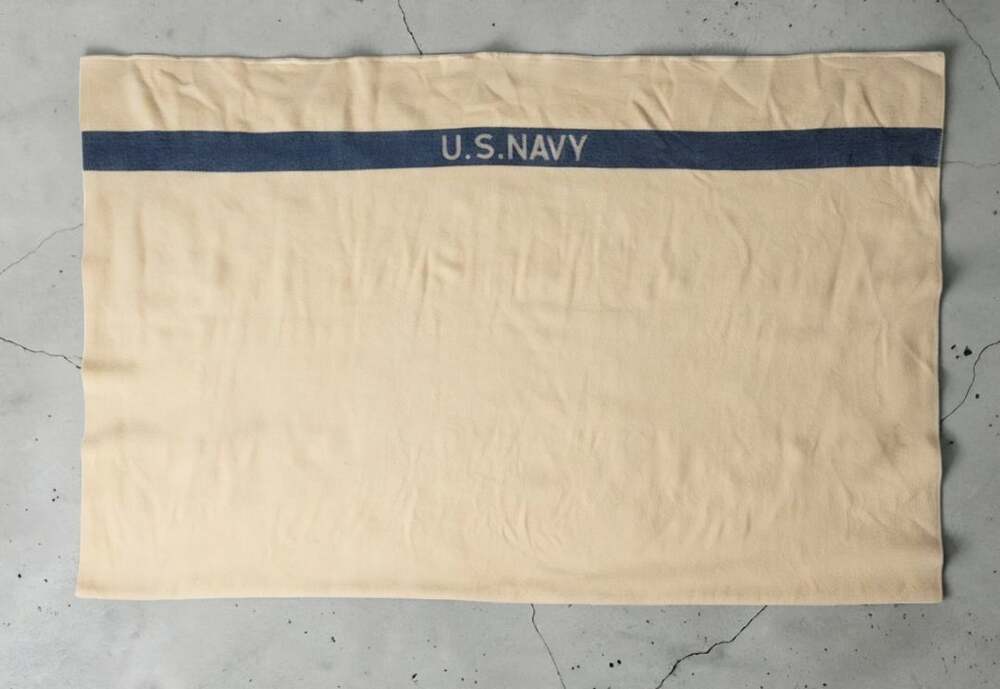 US Navy Vintage Wool Blanket Off White Blue Stripe - Picture 2 of 5
